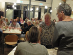 Nelly heeft prijs en mag naar voren komen. 